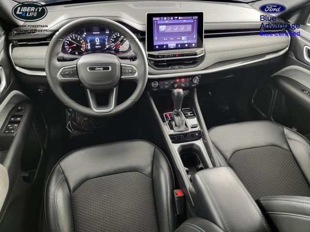 Used 2023 Jeep Compass Latitude w/ Convenience Group AWD/4WD image 32