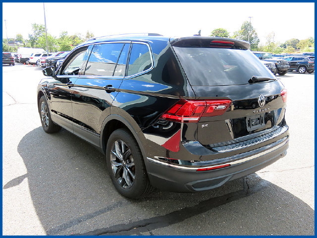 Used 2023 Volkswagen Tiguan SE AWD/4WD image 5