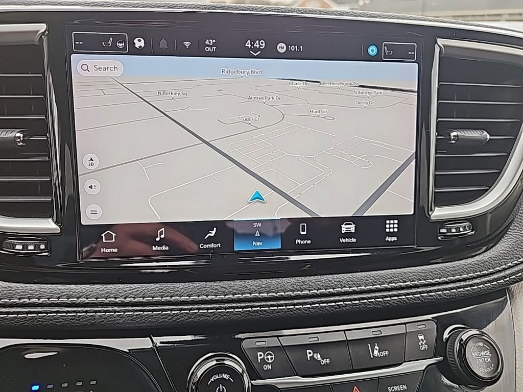 Certified 2024 Chrysler Pacifica Select w/ Uconnect Theater Family Group image 32