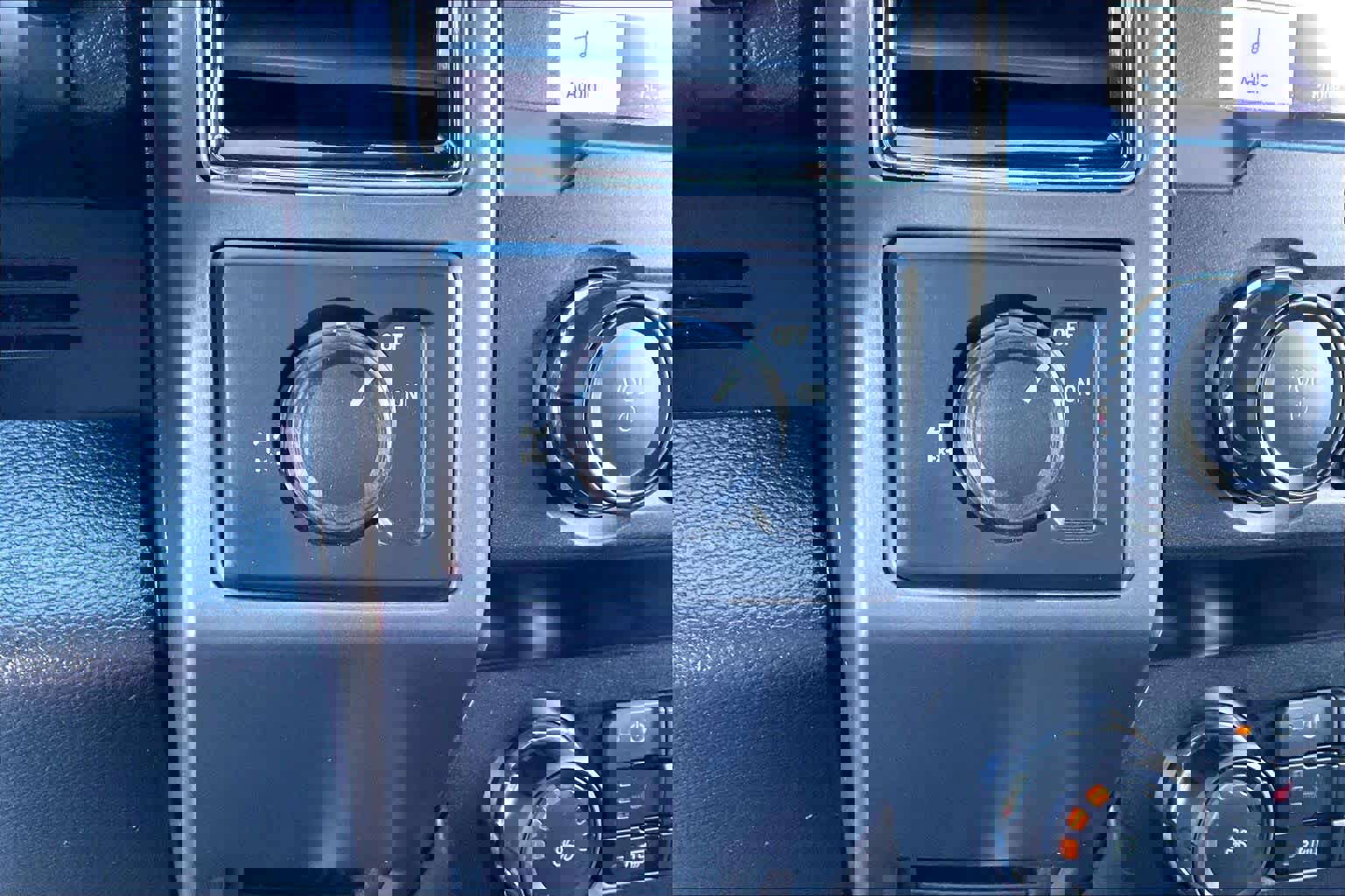 Used 2020 Ford F150 XLT w/ Equipment Group 302A Luxury image 31