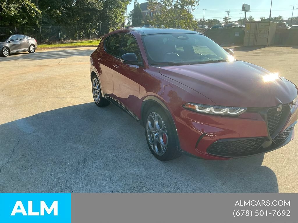 Used 2024 Alfa Romeo Tonale Veloce AWD/4WD image 3