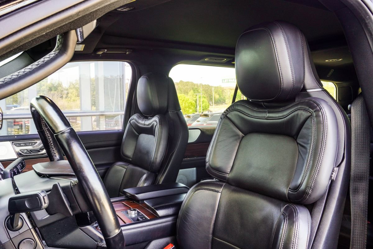 Used 2021 Lincoln Navigator Reserve AWD/4WD image 35