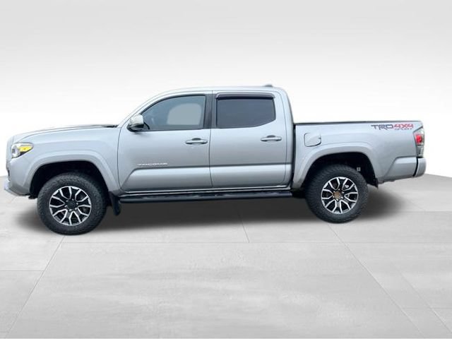 Used 2021 Toyota Tacoma TRD Sport AWD/4WD image 3