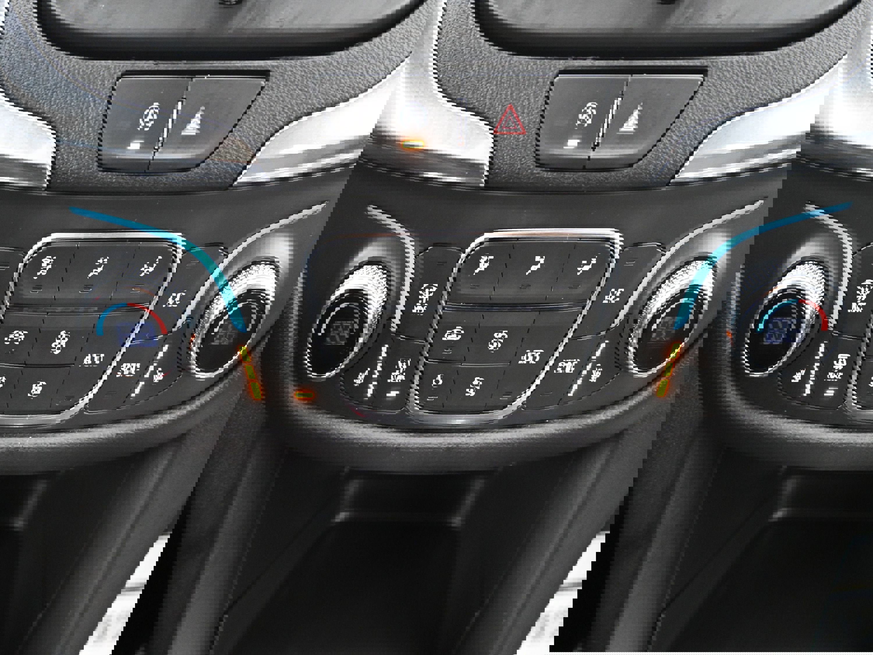 Used 2024 Chevrolet Equinox LT image 16