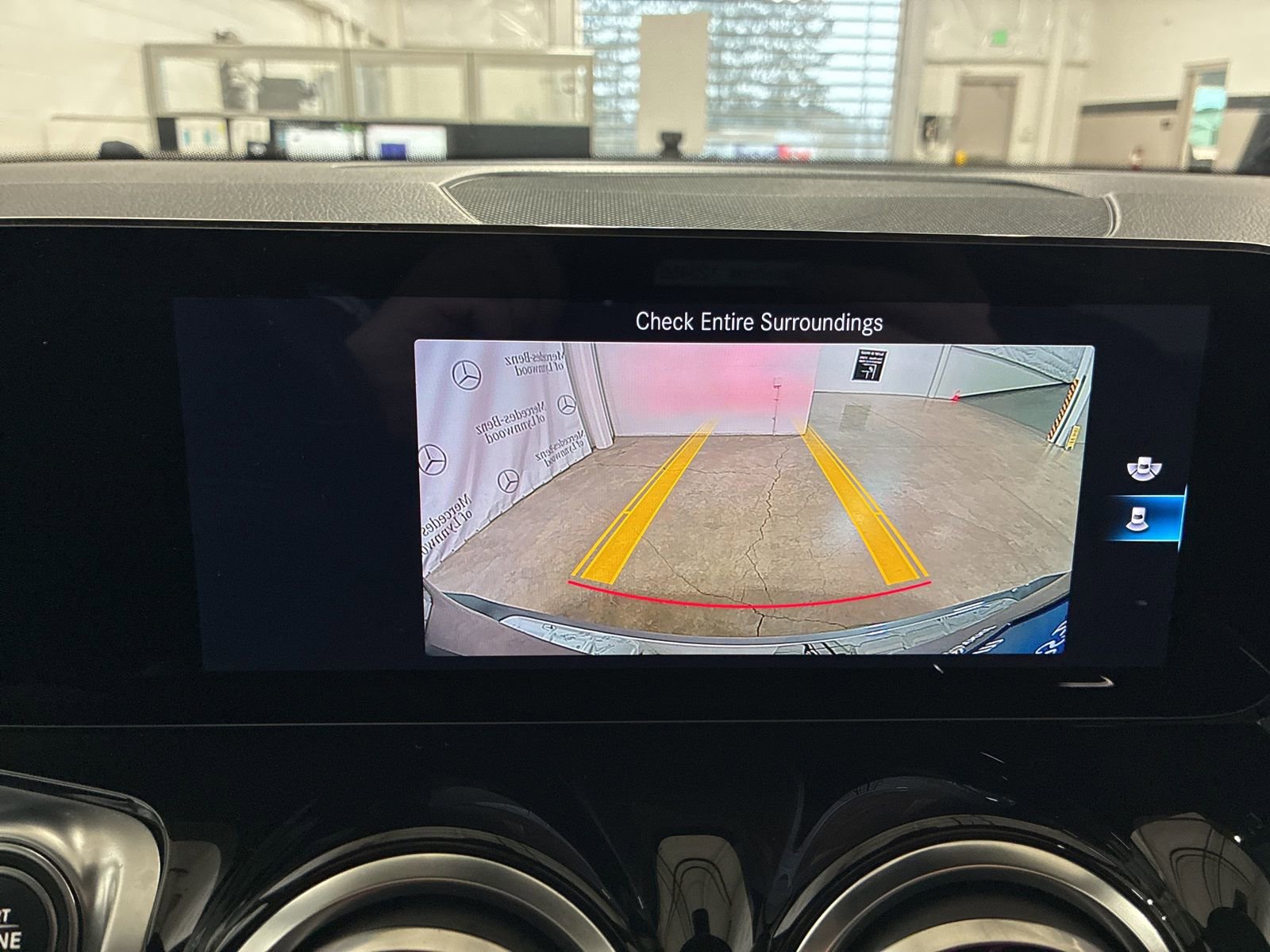 Used 2022 Mercedes-Benz GLB 250 4MATIC image 18