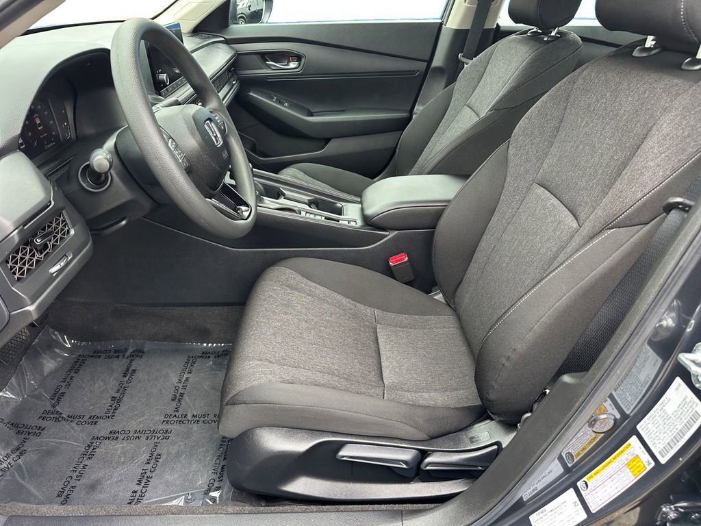Used 2025 Honda Accord LX image 9