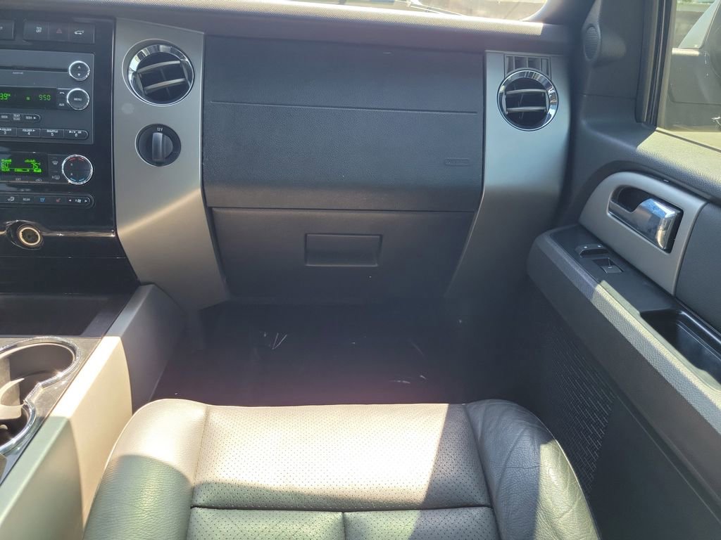 Used 2012 Ford Expedition Limited image 16