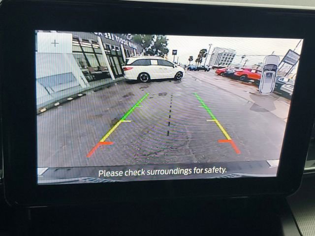 Used 2020 Ford Explorer XLT w/ Equipment Group 202A image 17