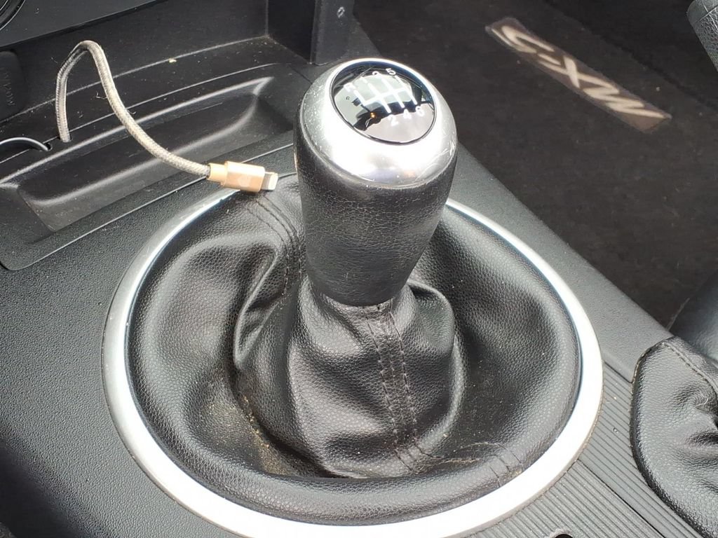 Used 2006 MAZDA MX-5 Miata Grand Touring RWD image 15