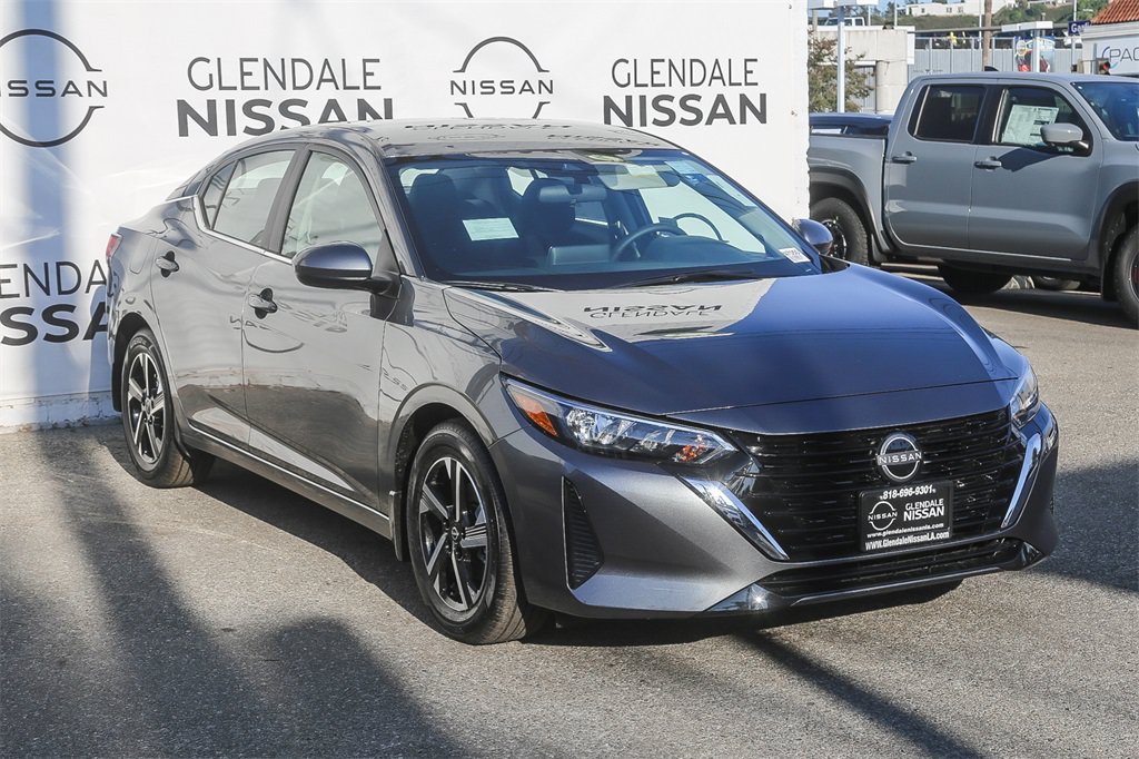 Used 2025 Nissan Sentra SV w/ All-Weather Package FWD image 3