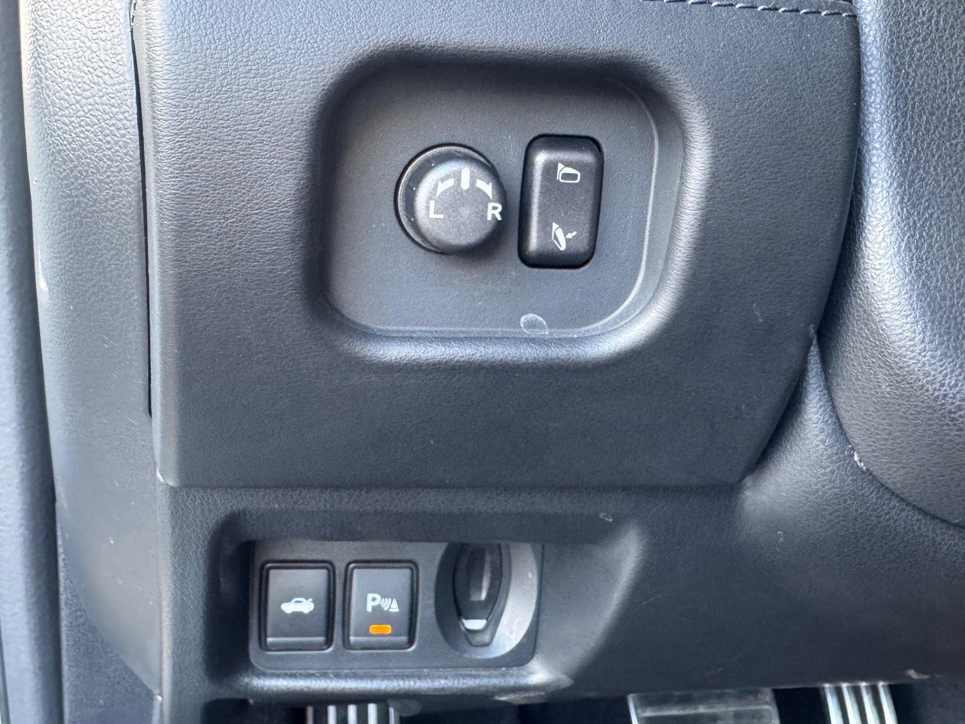 Used 2019 Nissan GT-R Premium image 19