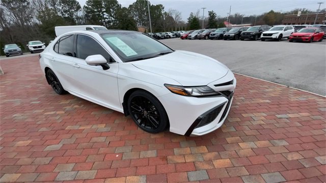Used 2023 Toyota Camry XSE image 3