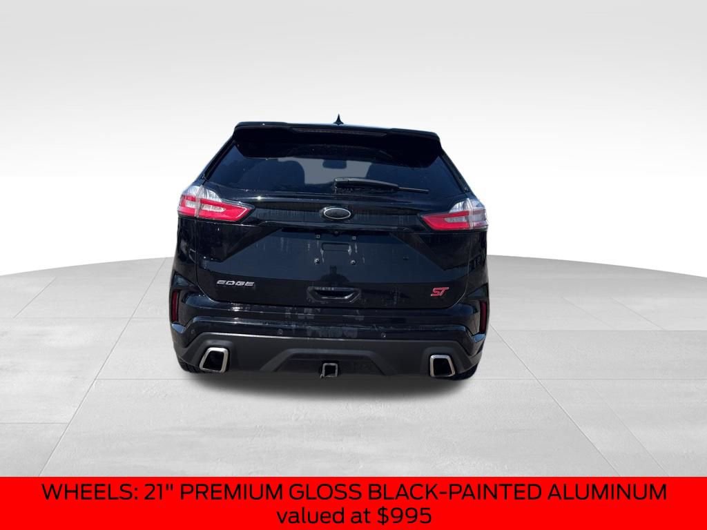 Used 2019 Ford Edge ST w/ Equipment Group 401A image 4