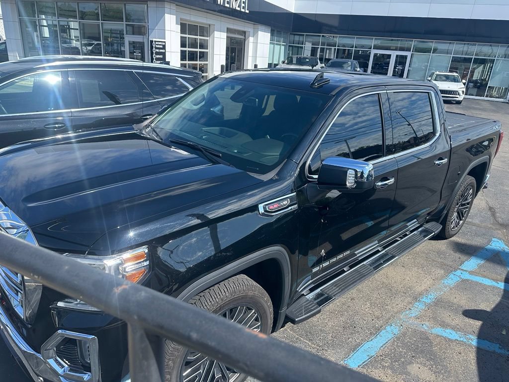 Used 2019 GMC Sierra 1500 SLT w/ SLT Premium Plus Package AWD/4WD image 5