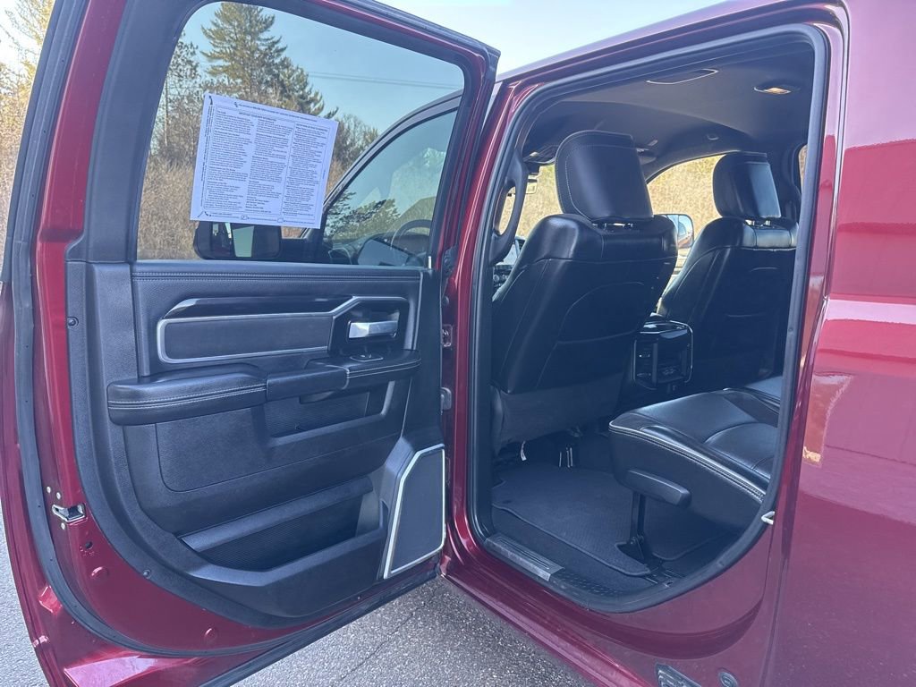 Used 2022 RAM 3500 Laramie AWD/4WD image 35