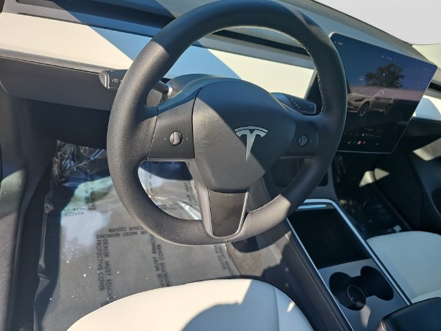 Used 2022 Tesla Model 3 Long Range AWD/4WD image 16