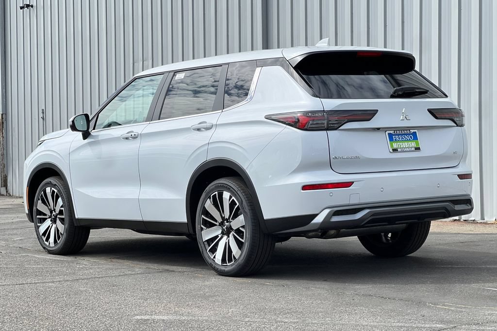 New 2026 Mitsubishi Outlander SE AWD/4WD image 7