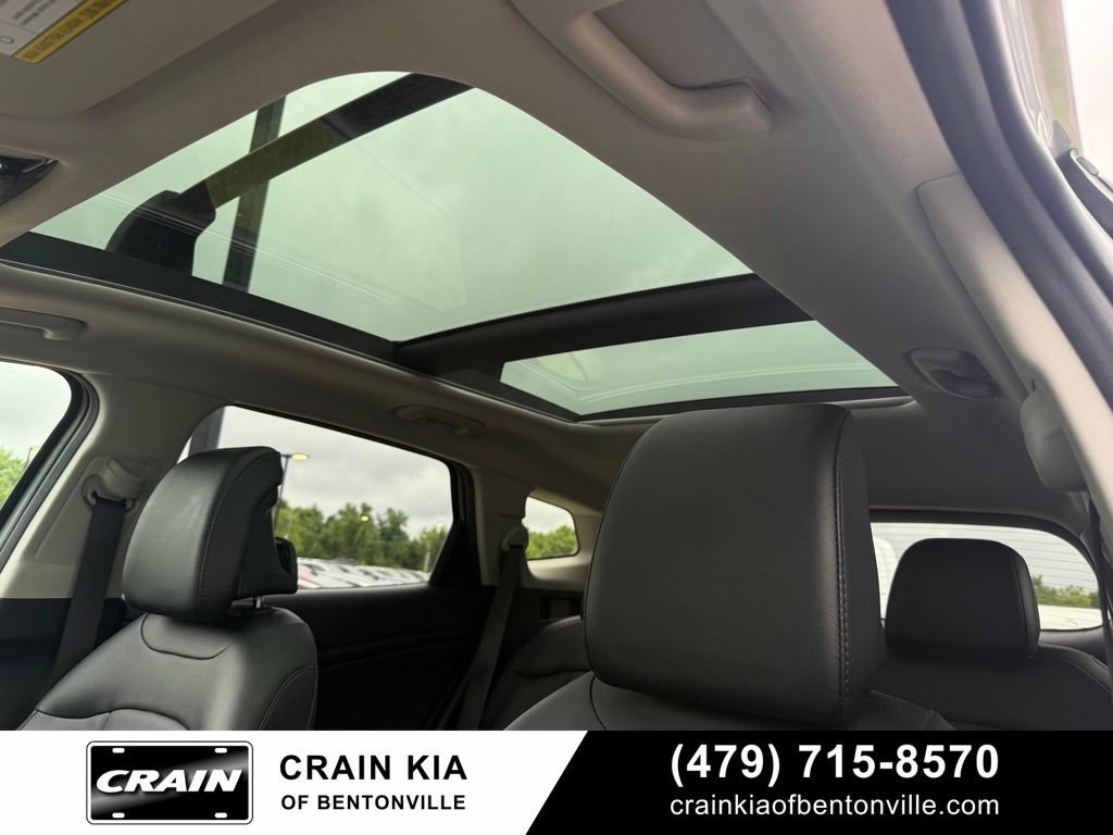 Certified 2025 Kia Sportage SX FWD image 22