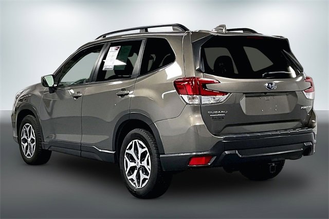 Used 2021 Subaru Forester Premium image 6