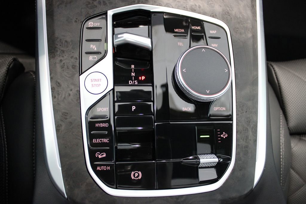 New 2026 BMW X5 xDrive50e image 15