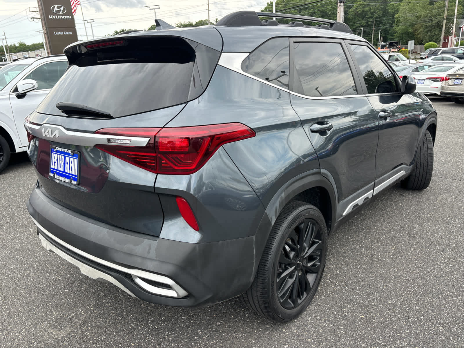 Used 2022 Kia Seltos Nightfall Edition AWD/4WD image 29