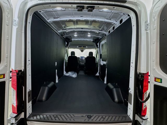 New 2026 Ford Transit 250 148 Medium Roof Extended AWD w/ Load Area Protection Package image 22