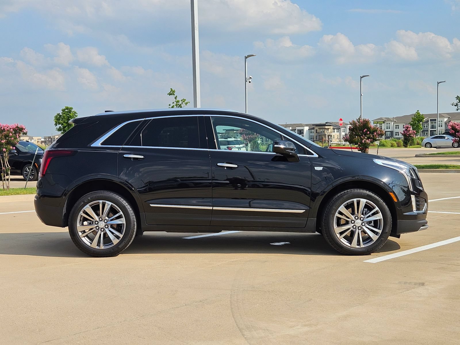 Certified 2025 Cadillac XT5 Premium Luxury FWD image 7