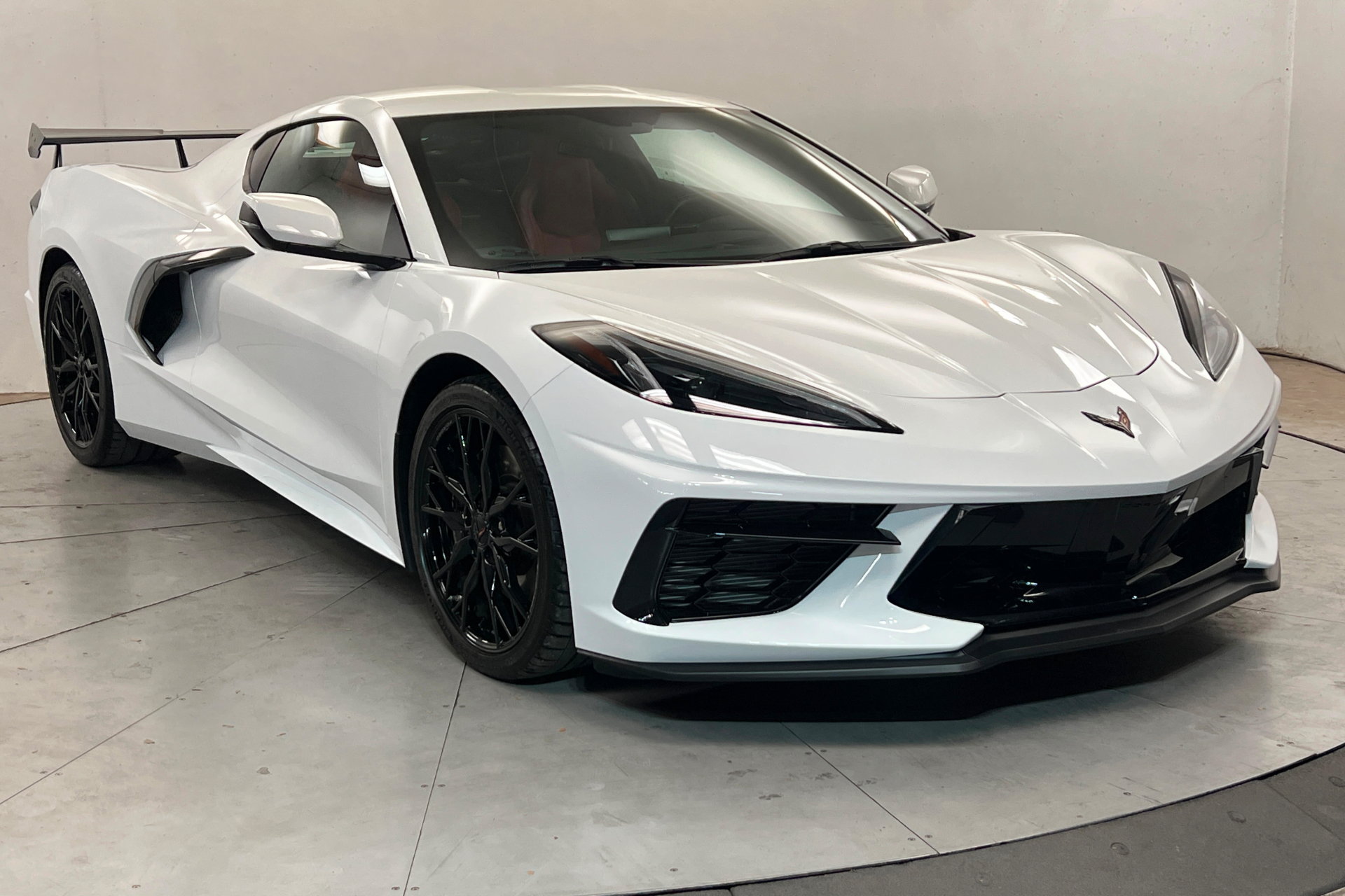 Used 2023 Chevrolet Corvette Stingray Coupe w/ Z51 Performance Package RWD image 8