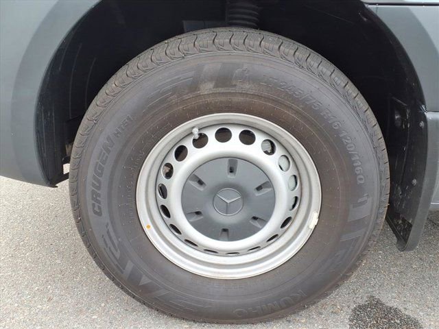 New 2024 Mercedes-Benz Sprinter 144 Cargo image 24