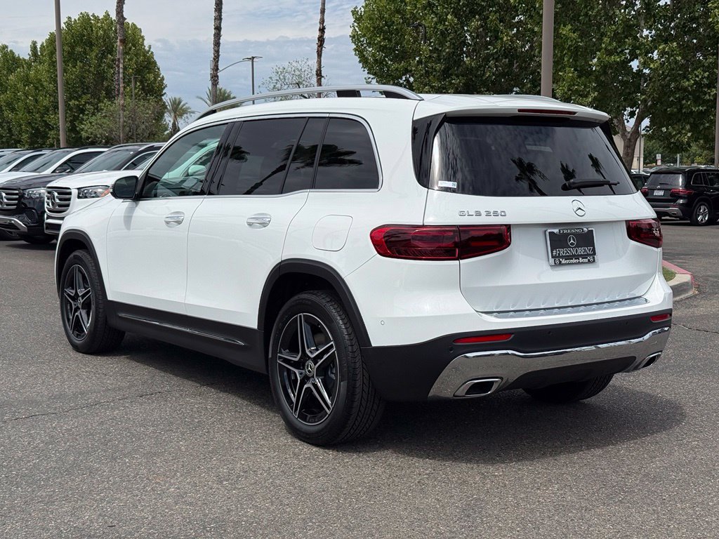 New 2026 Mercedes-Benz GLB 250 image 8