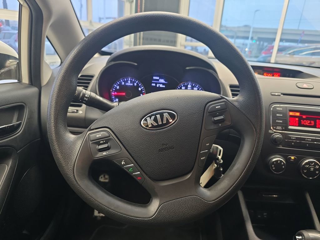 Used 2016 Kia Forte LX image 17