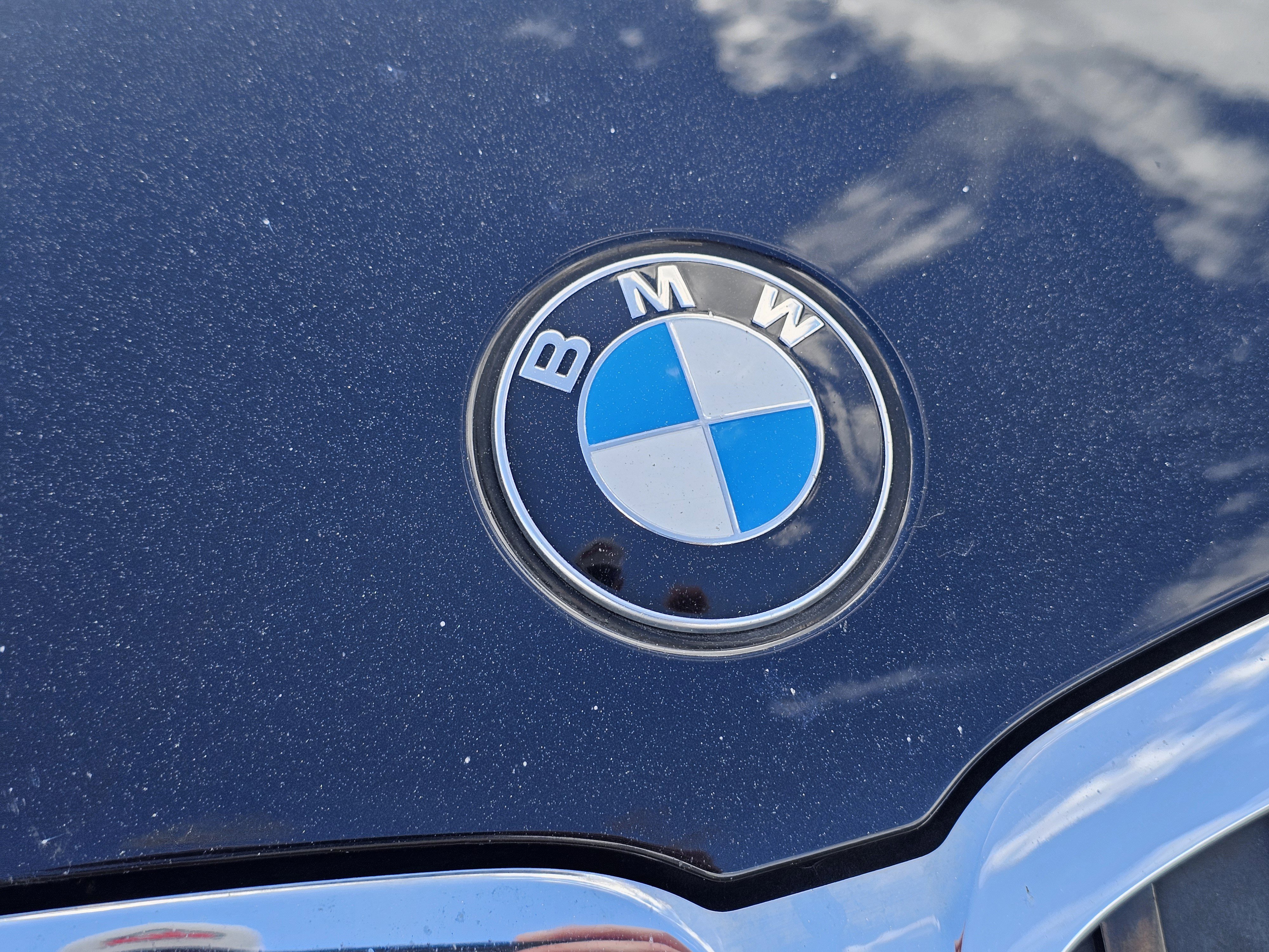 Used 2022 BMW 330i xDrive Sedan w/ Driving Assistance Package image 3