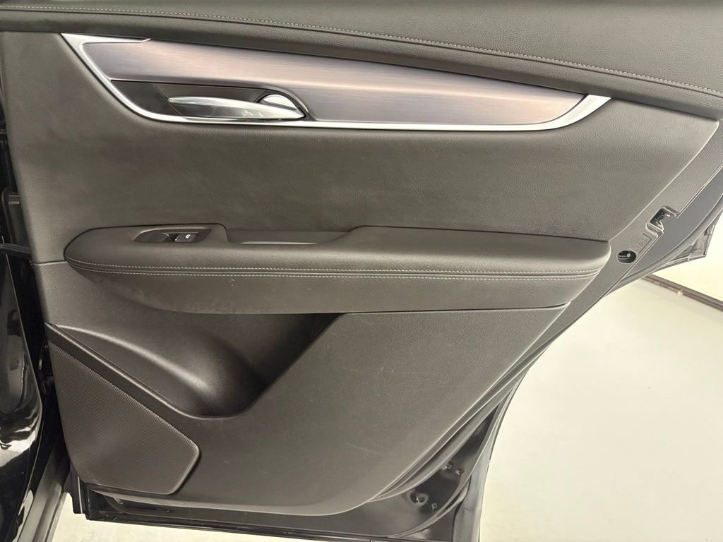 Used 2024 Cadillac XT6 Luxury image 46