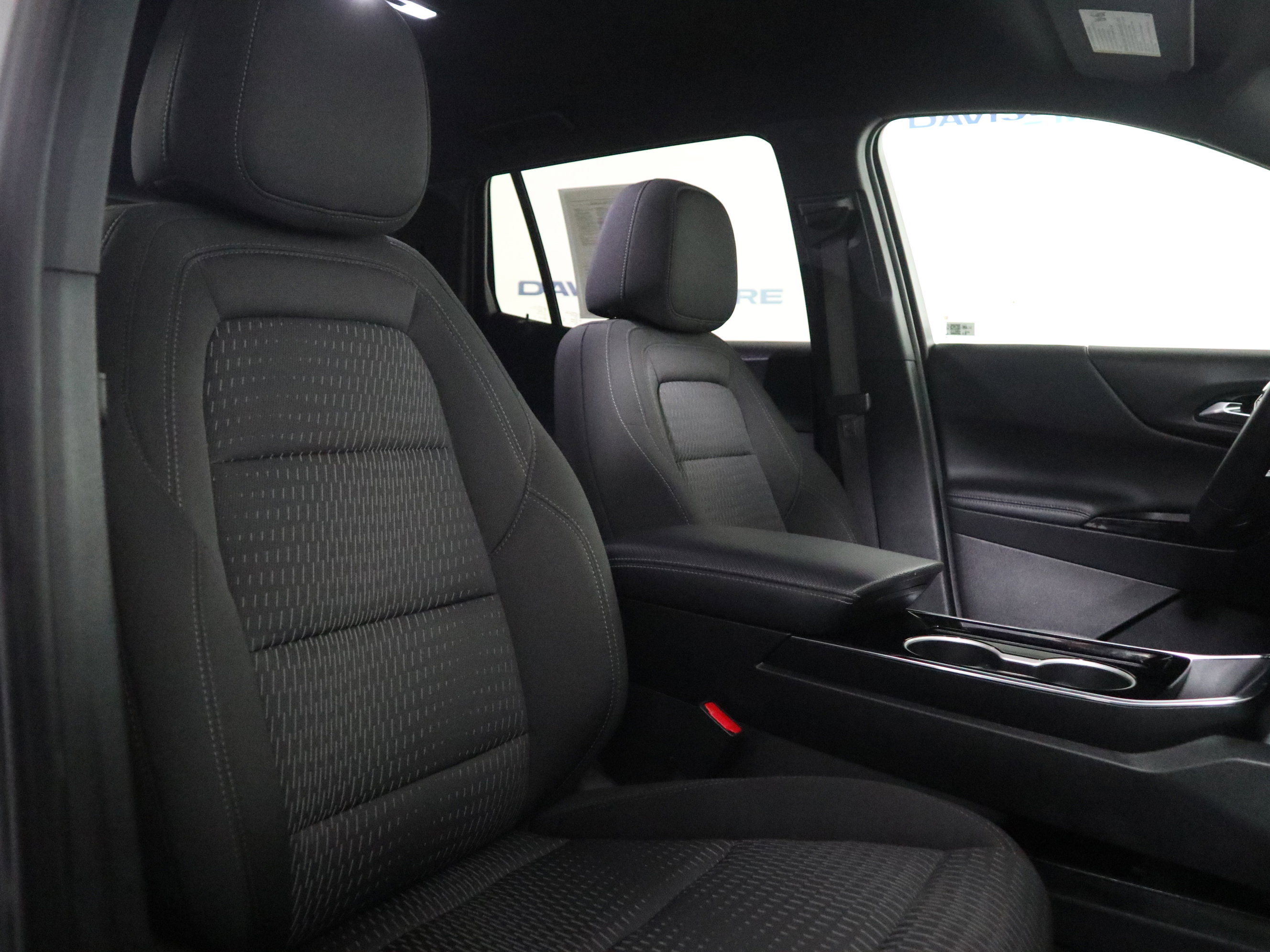 Used 2025 Chevrolet Equinox LT AWD/4WD image 20