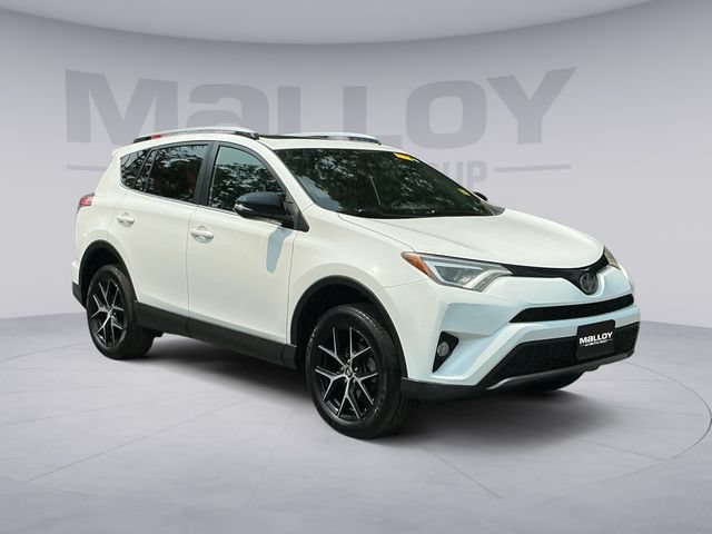 Used 2018 Toyota RAV4 SE AWD/4WD image 7