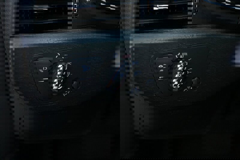 Used 2018 Audi A4 2.0T allroad Premium Plus AWD/4WD image 13