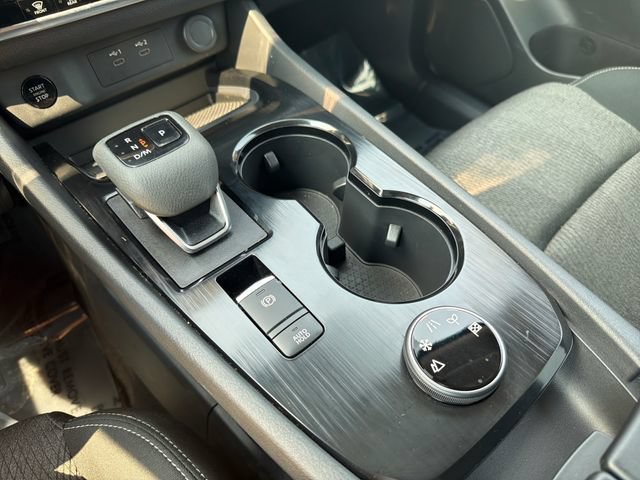 Used 2024 Nissan Rogue SV AWD/4WD image 21