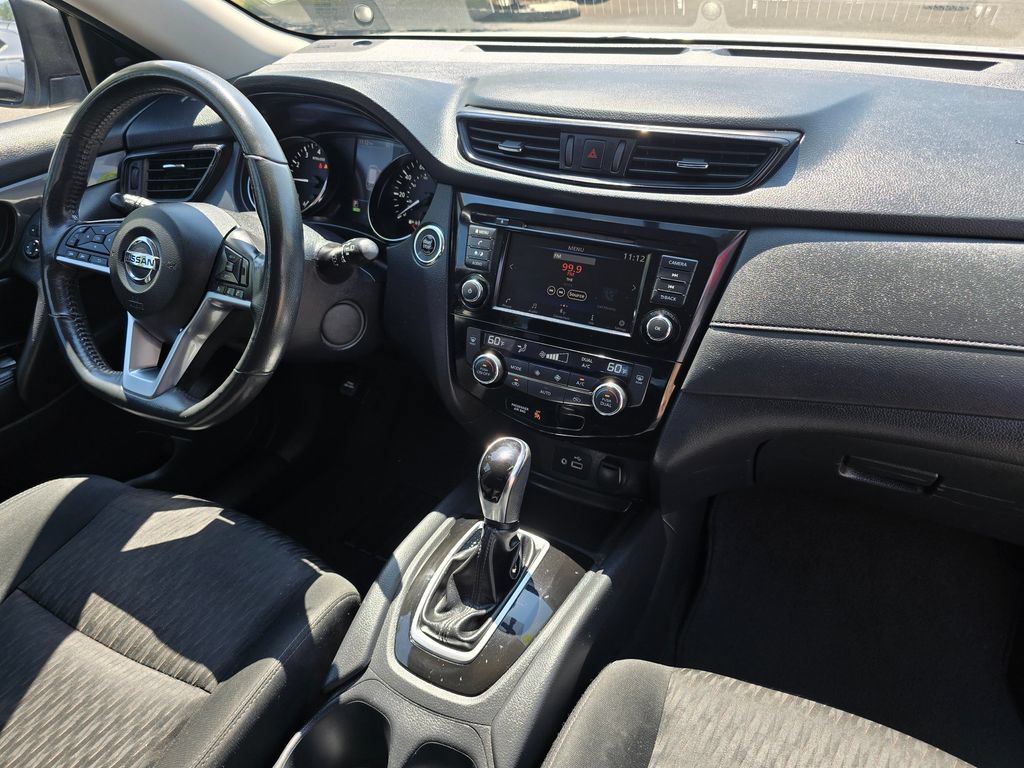 Used 2018 Nissan Rogue SV AWD/4WD image 10