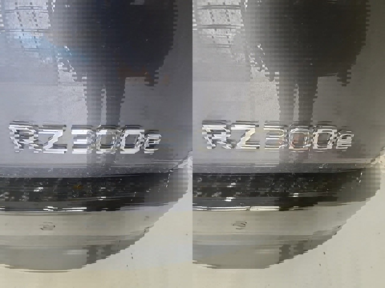 Used 2024 Lexus RZ 300e Premium w/ Accessory Package (2T) image 7