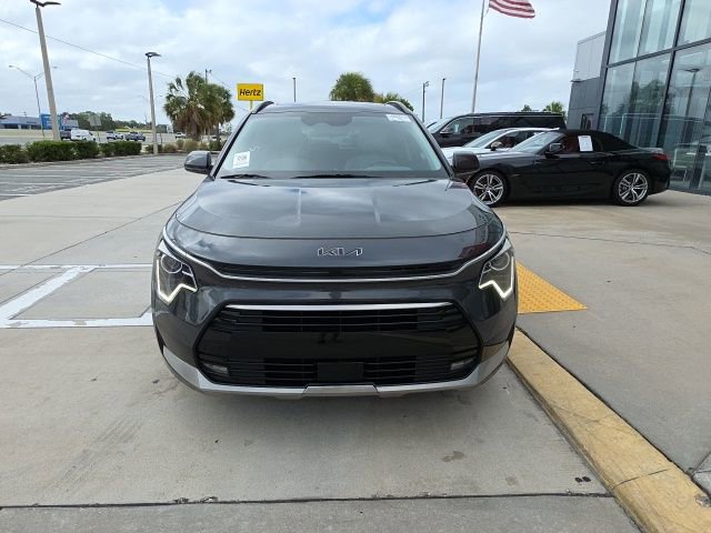 Used 2023 Kia Niro EX Touring image 9