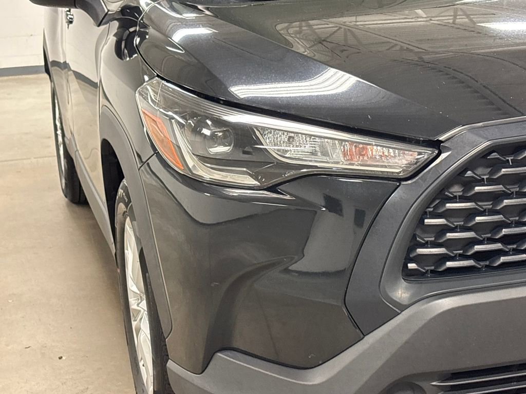 Used 2022 Toyota Corolla Cross LE image 5