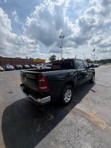 Used 2024 RAM 1500 Laramie AWD/4WD image 5