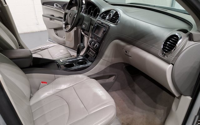 Used 2015 Buick Enclave Leather image 16