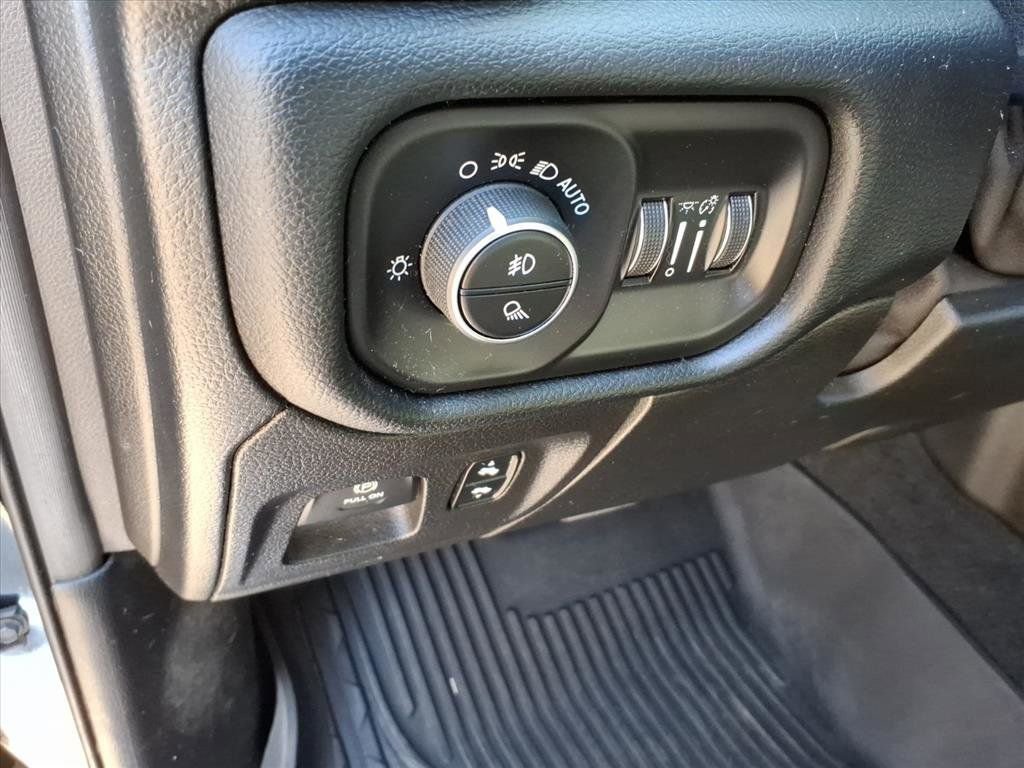 Used 2020 RAM 1500 Laramie image 25