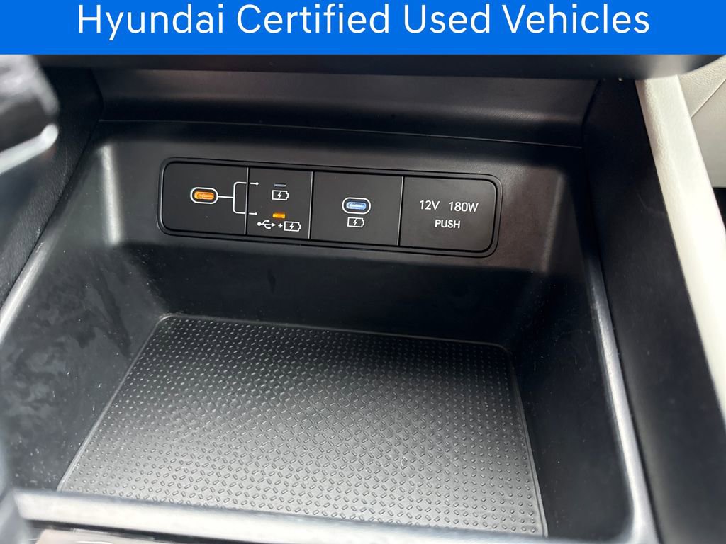 Certified 2025 Hyundai Tucson SE image 26