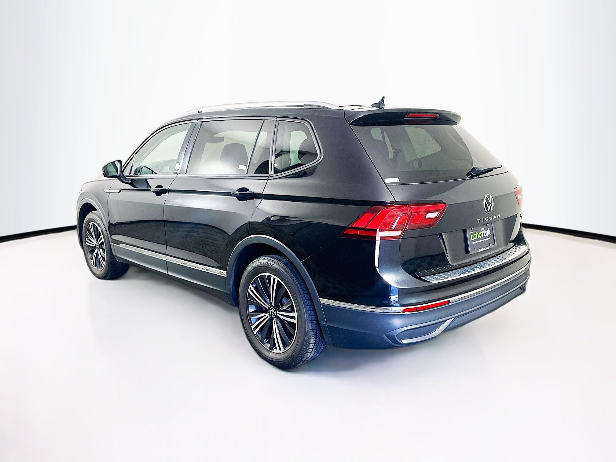 Used 2024 Volkswagen Tiguan Wolfsburg Edition image 5