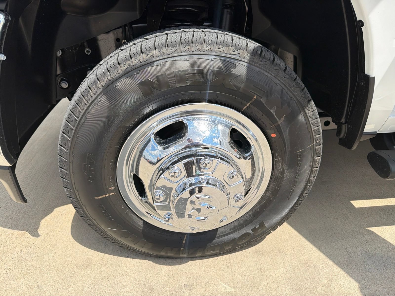 New 2027 RAM 3500 Tradesman AWD/4WD image 12