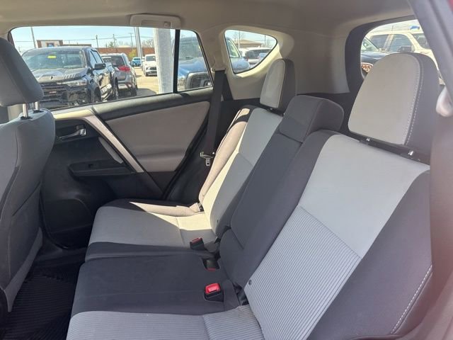Used 2015 Toyota RAV4 XLE FWD image 25
