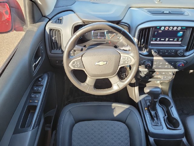 Used 2018 Chevrolet Colorado Z71 AWD/4WD image 9