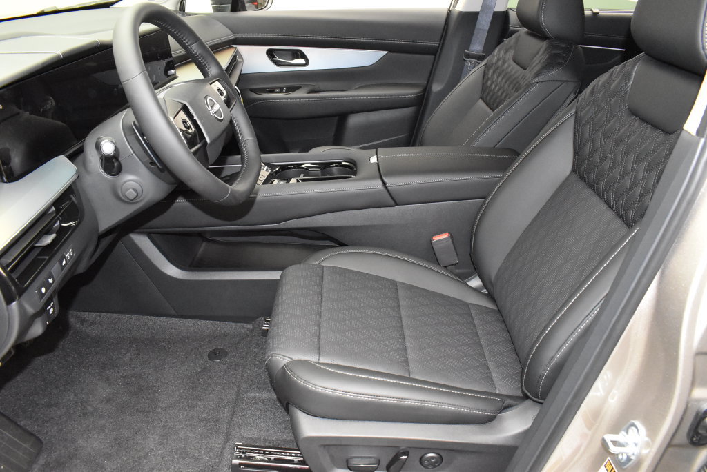 New 2026 Nissan Murano Platinum w/ Cargo Package AWD/4WD image 14